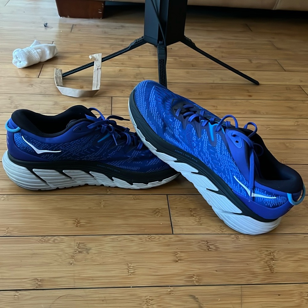 Hoka Gaviota 4 blue 

Like new